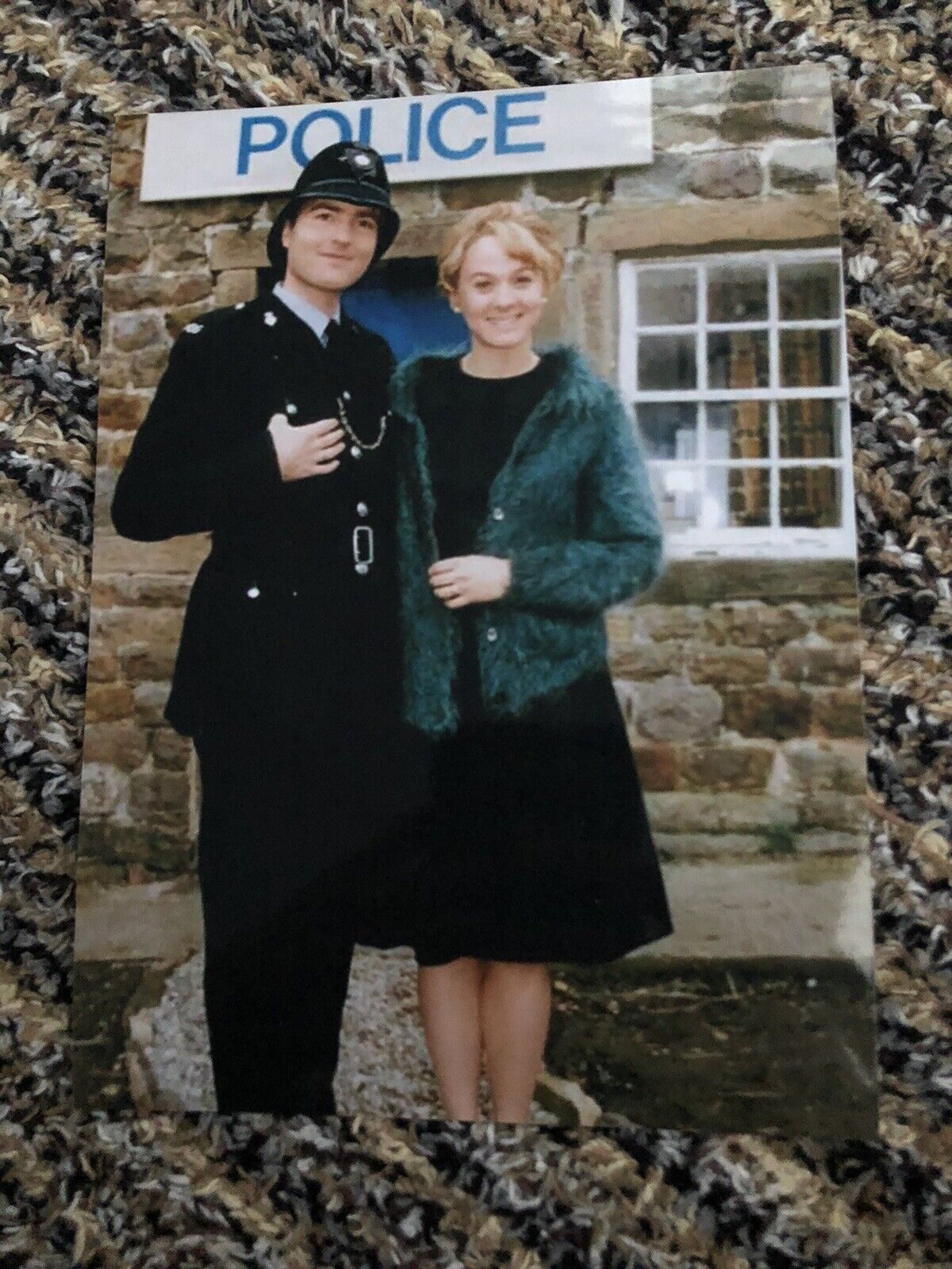 NIAMH CUSACK & NICK BERRY (HEARTBEAT) UNSIGNED Photo Poster painting- 7x5”