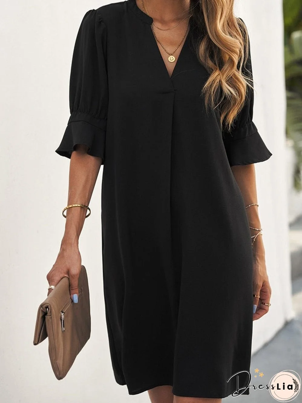 Chic V-Neck Black Mini Dress with Ruffled Sleeves