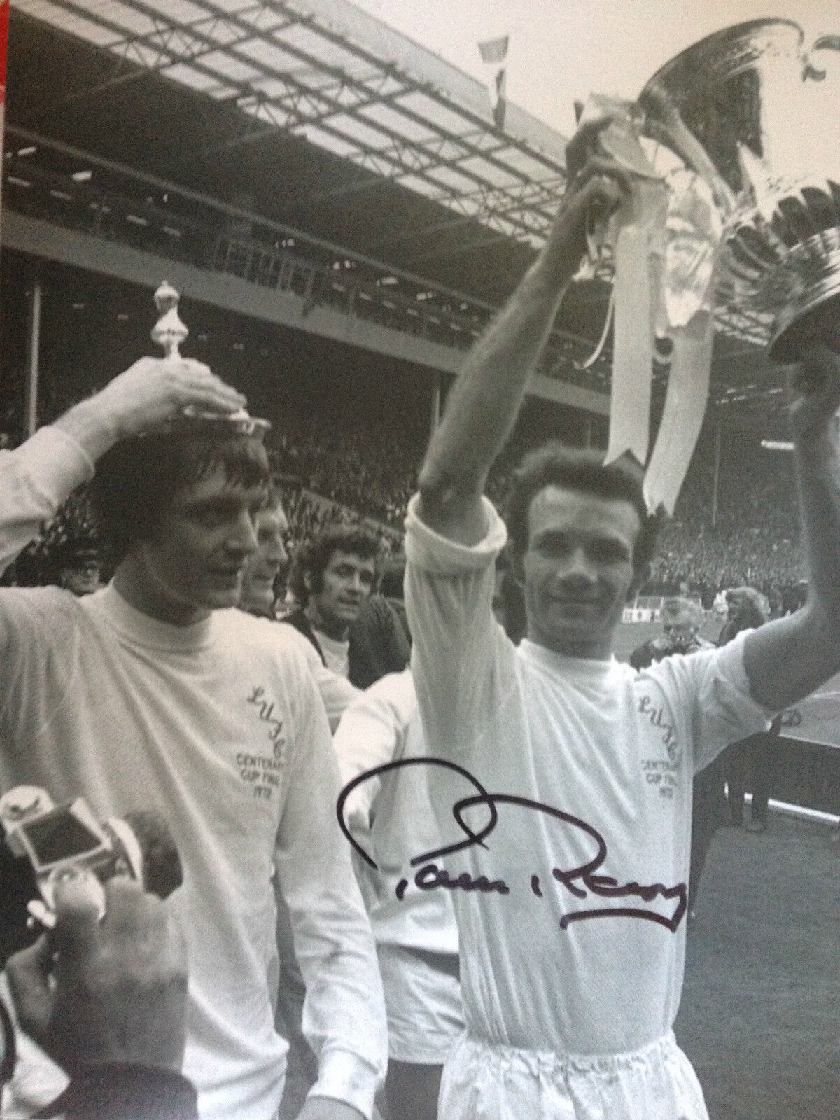 PAUL REANEY - FORMER LEEDS UNITED FOOTBALLER - SIGNED B/W CUP WINNING Photo Poster painting