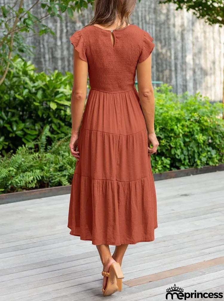 Elegant summer dress: ruffle details, pockets