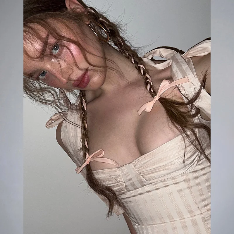 Toloer Toloer Women's Pure Desire Wind Stripe Slim Low Breast Sling Summer Hot Style Ins Trend Wear Sexy Vest Woman-Outfit Ideas