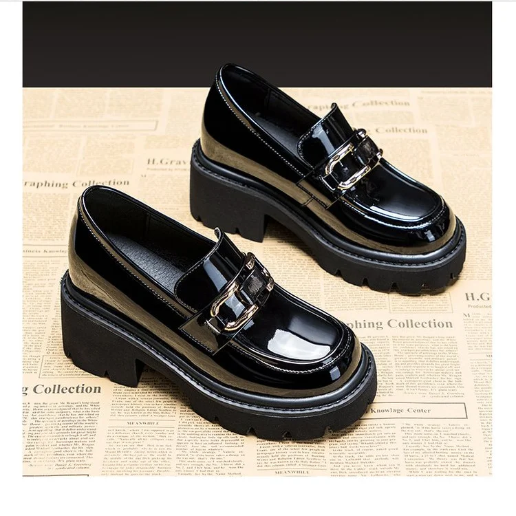 Churchf Leather Shoes Female British Wind 2025 Spring Autumn New Autumn Black Patent Leather Love Platform One Foot Pedal Single Shoes