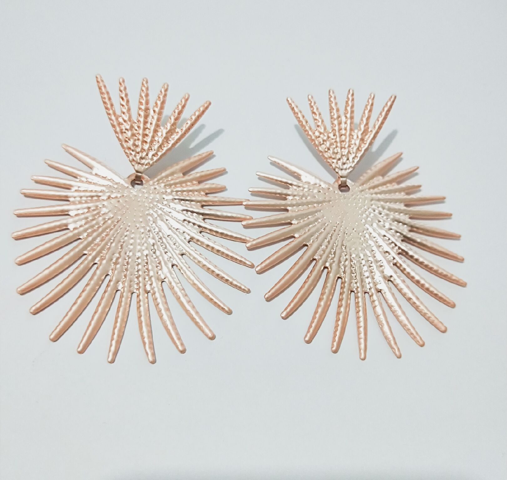 Fan-shaped Exaggerated Tassel Geometric Stud Earrings