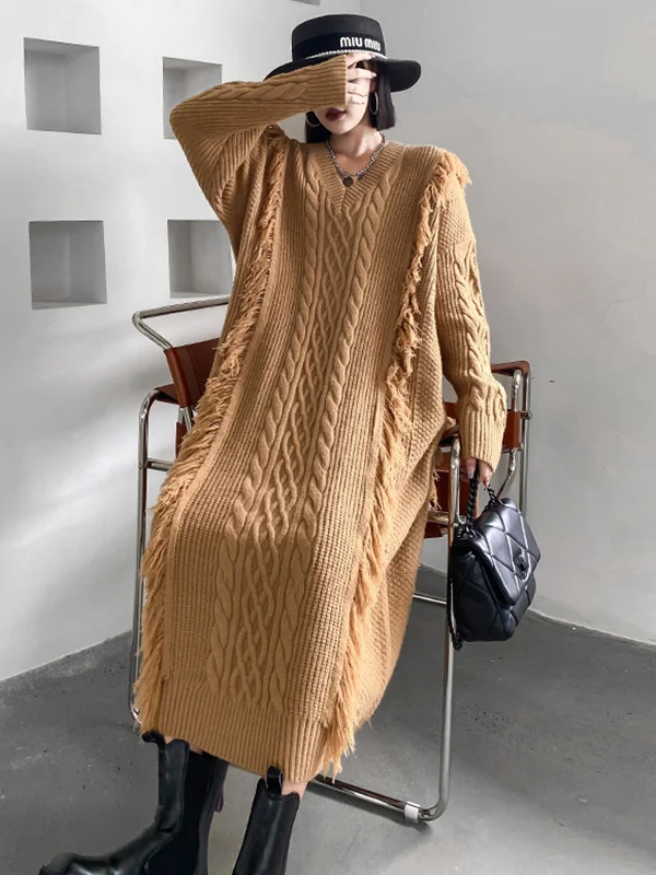 Stylish Selection Roomy Long Sleeves Tasseled Jacquard V-Neck Midi Dresses Sweater Dresses