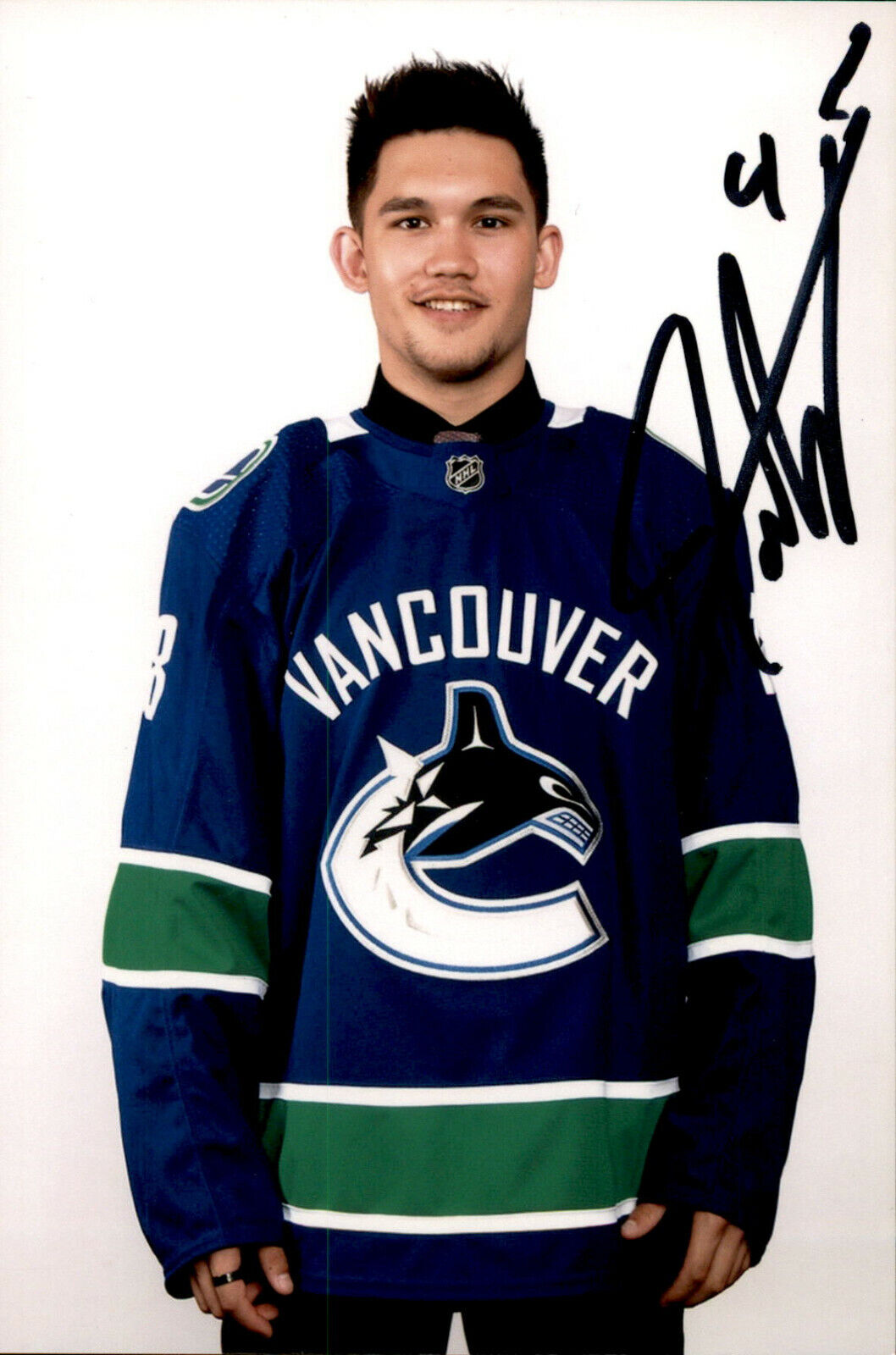 Jett Woo SIGNED autographed 4x6 Photo Poster painting VANCOUVER CANUCKS #3