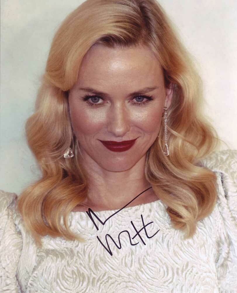 Naomi Watts In-person AUTHENTIC Autographed Photo Poster painting SHA #74150