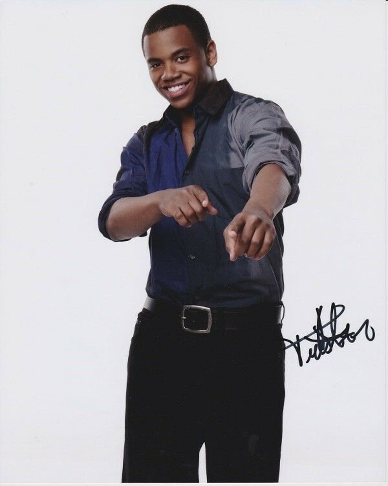 Tristan wilds signed autographed 90210 dixon wilson Photo Poster painting