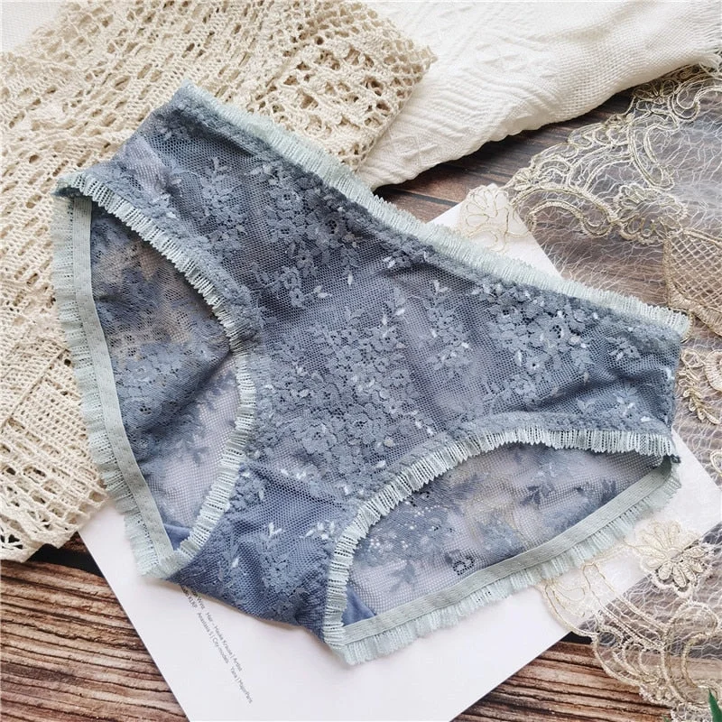 New Women's Underwear Sexy Lace Panties Fashion Floral Hollow-Out Briefs Low Waist Seamless Underpants Female Sexy Lingerie