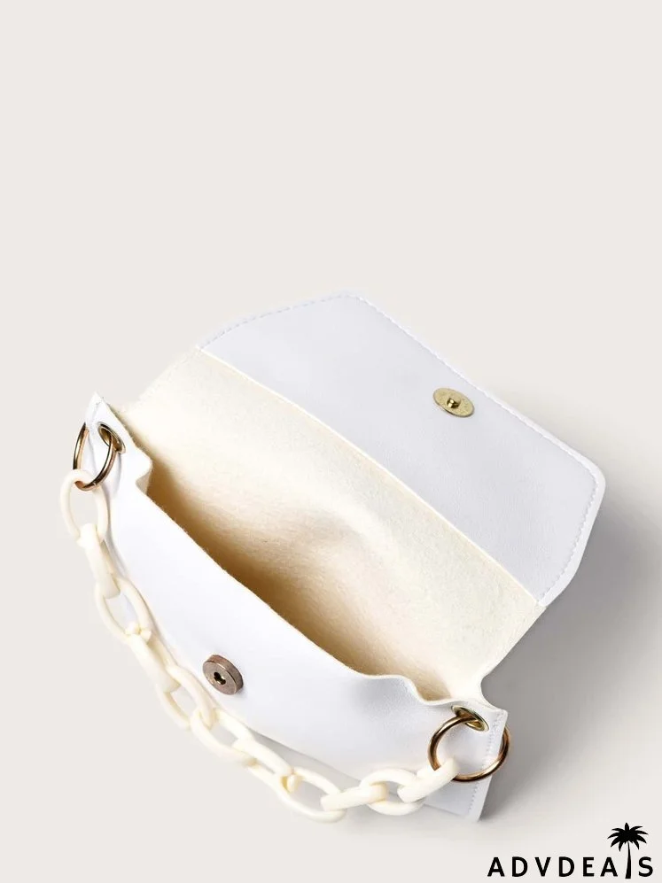 Asymmetrical Chain Shoulder Bag