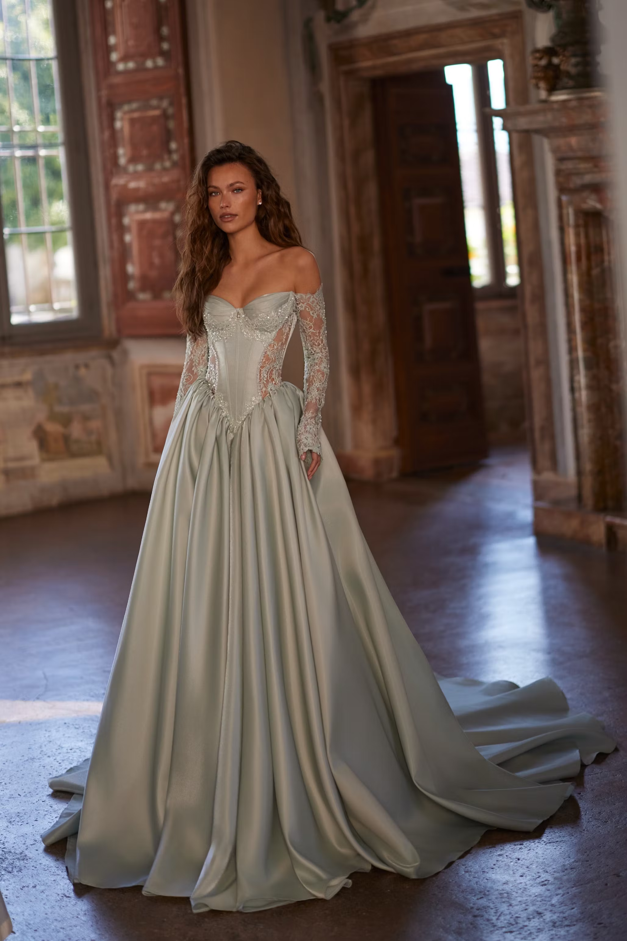 Sweetheart Strapless Long Sleeves High-Waisted Long A-Line Prom Dress With Pleated | YC0531 Wellcucu