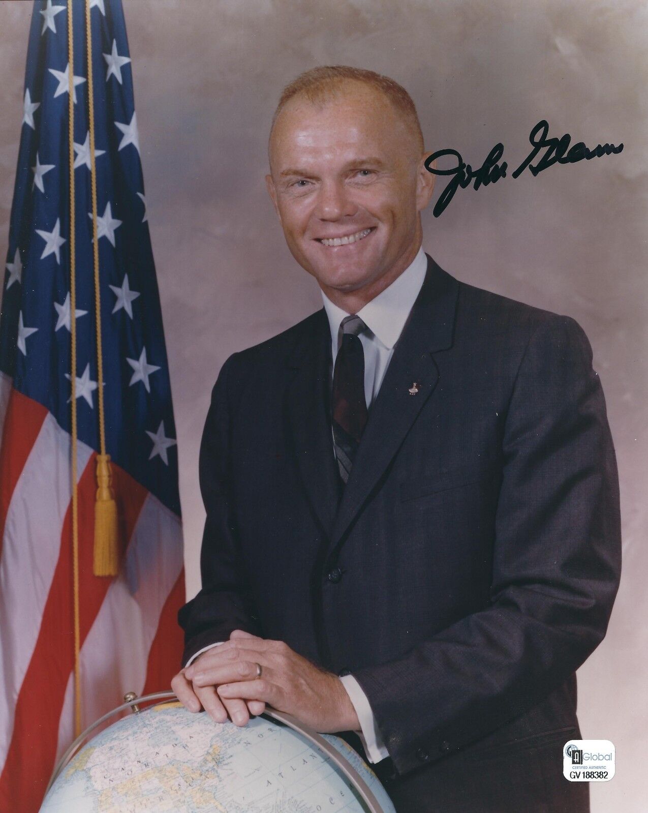 JOHN GLENN SIGNED 8x10 Photo Poster painting 5 - NASA MERCURY ASTRONAUT - UACC RD AUTOGRAPH