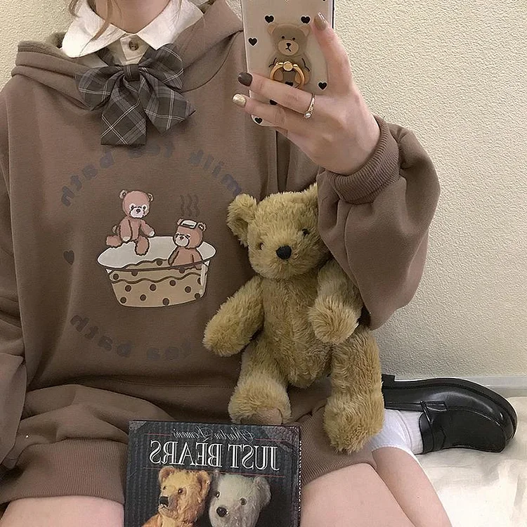 MILK TEA BATH Bear Print Pocket Oversize Hoodie - Modakawa Modakawa