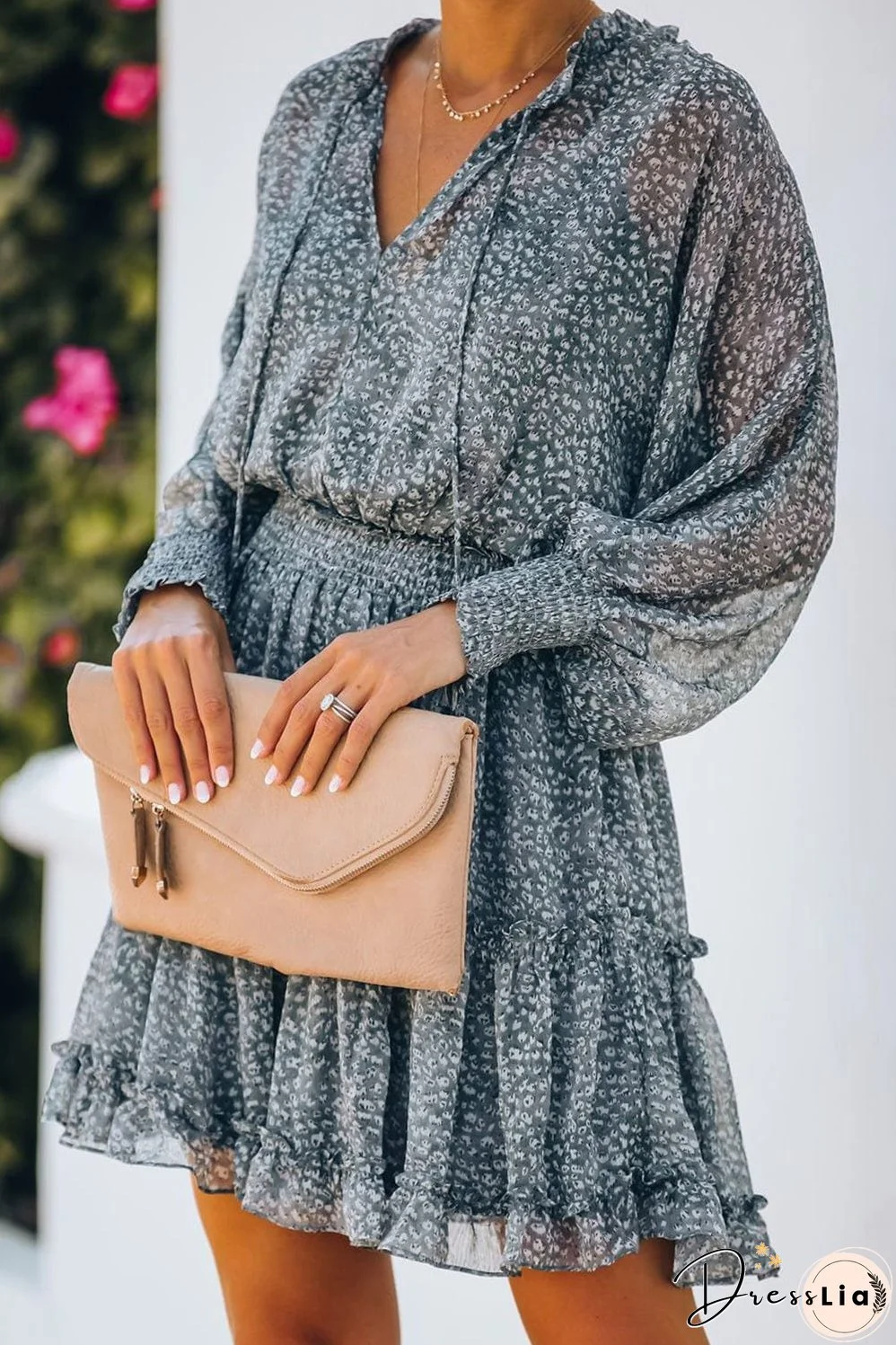 Feminine Floral Dress with V-Neck