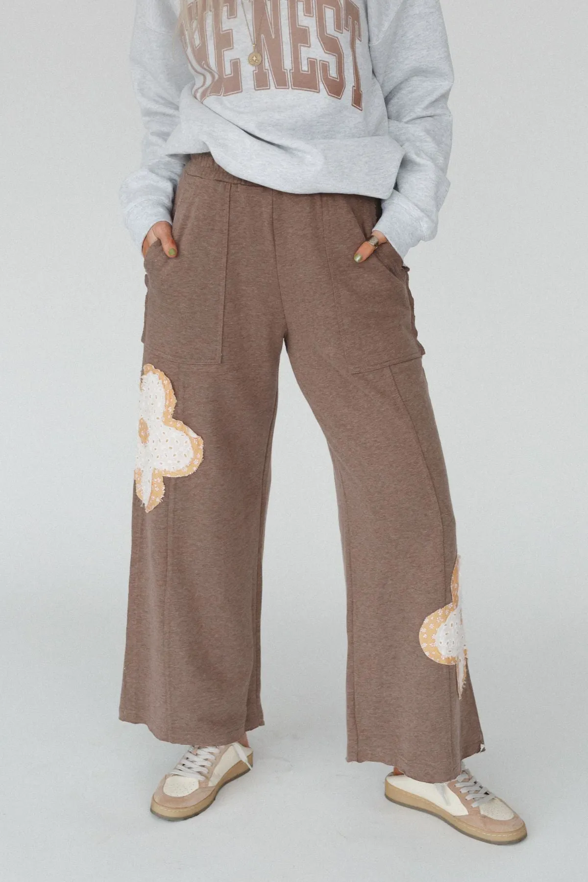 Wild Daisy Patch Pants - Mocha