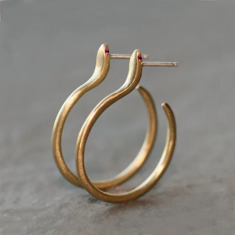 Fashion Luxury Women's Round Wave Earrings Gold Color Earrings Charm Party Earrings Engagement Earrings