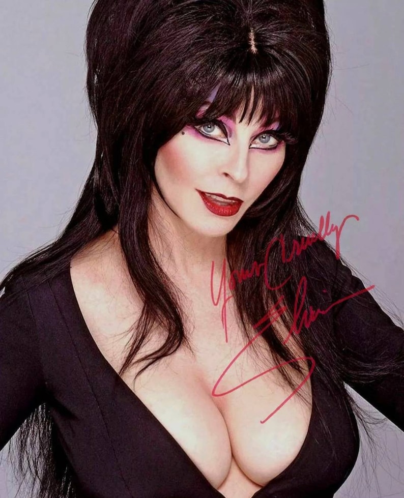 ELVIRA 8 x10 20x25 cm Autographed Hand Signed Photo Poster painting