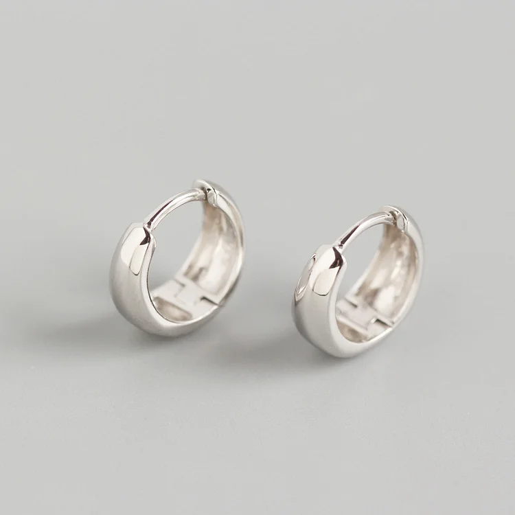 S925 Geometric Metal Wide Face Earrings