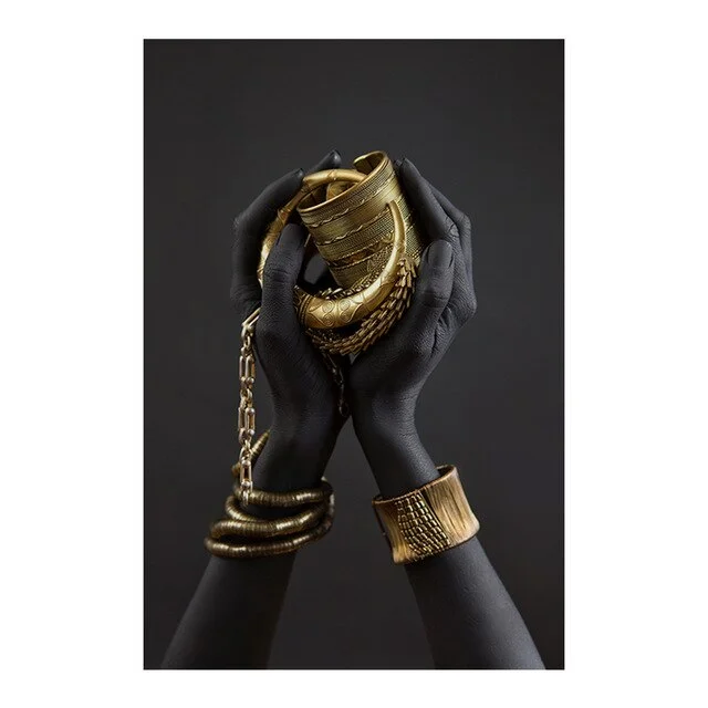 Black Woman's Hand Print Canvas Painting Gold Jewelry Posters And Prints Cuadros African Wall Art Pictures Home Decoration Mural