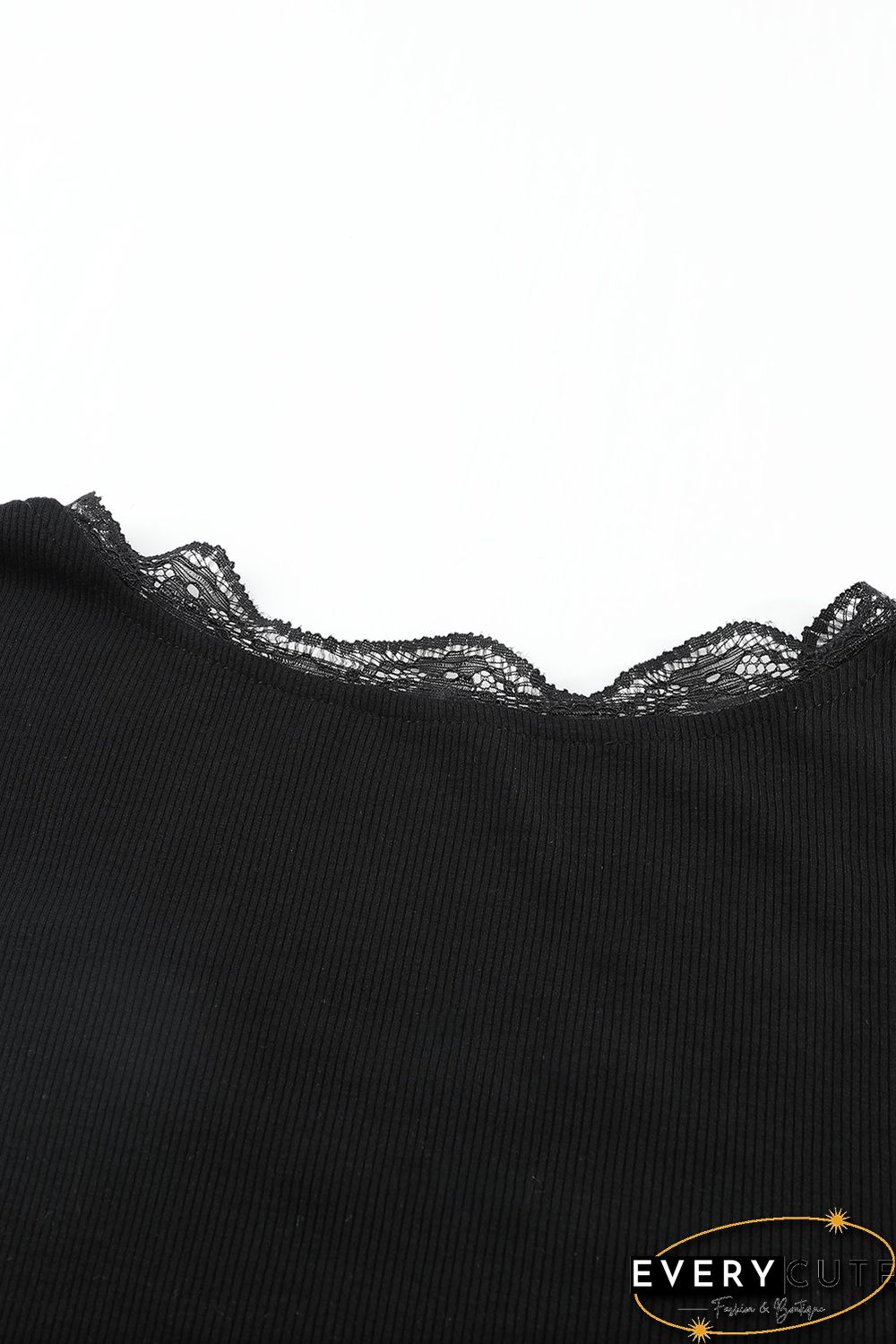 Lace Splicing Scallop V Neck Long Sleeve Blouse