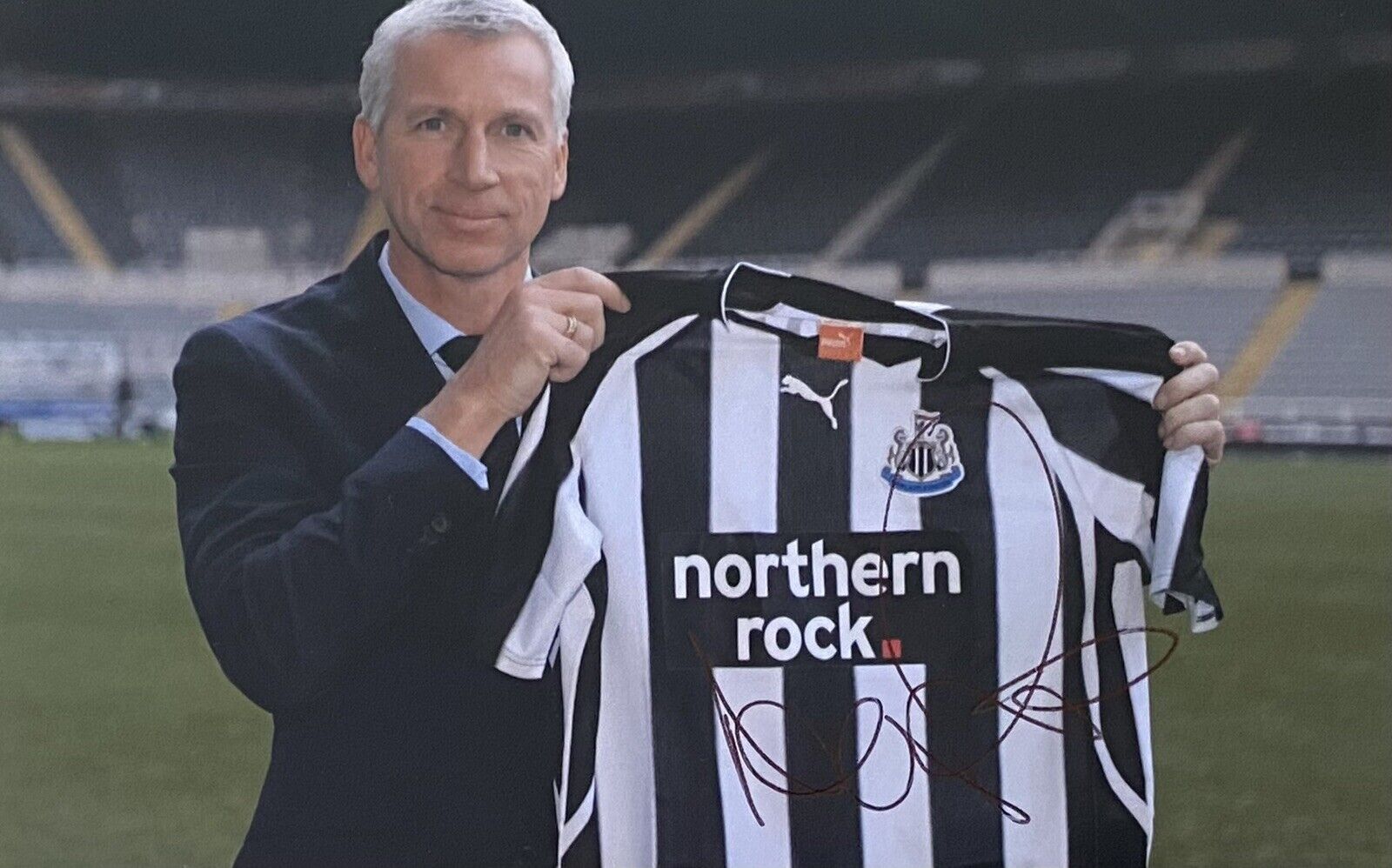 Alan Pardew Genuine Hand Signed Newcastle United 6X4 Photo Poster painting