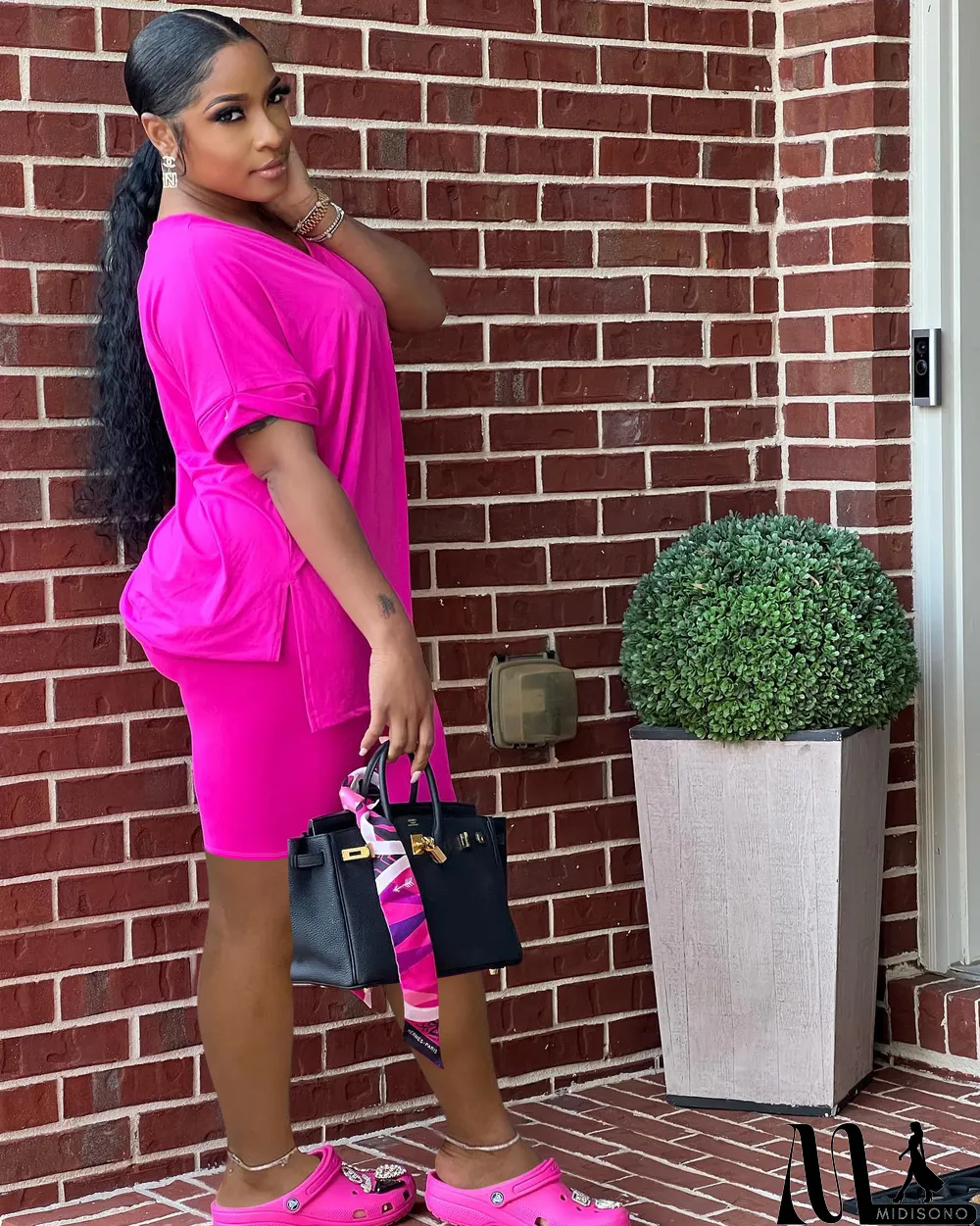 MidiSono - Two-piece Solid Color Slit Casual Shorts