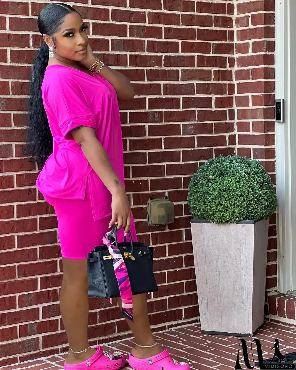 MidiSono - Two-piece Solid Color Slit Casual Shorts