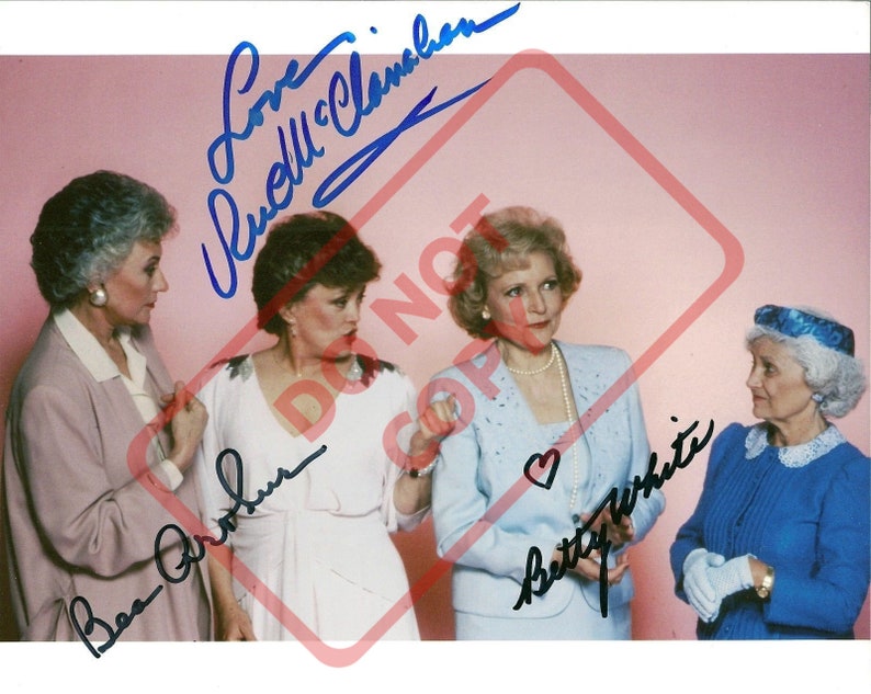 The Golden Girls Betty White 8.5x11 Autographed Signed Reprint Photo Poster painting