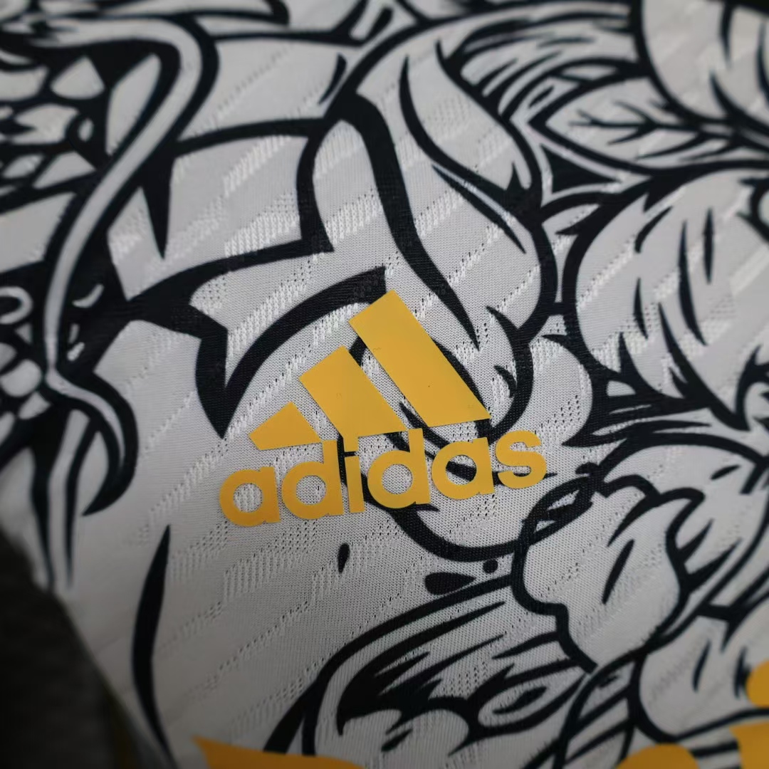 24/25 Real Madrid Special Edition Player Version Football T-Shirt Thai Quality