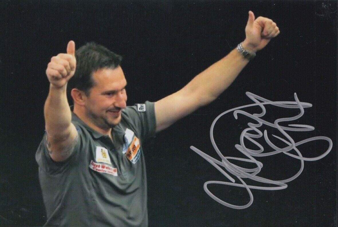 JONNY CLAYTON HAND SIGNED 6X4 Photo Poster painting - DARTS AUTOGRAPH - THE FERRET 3.