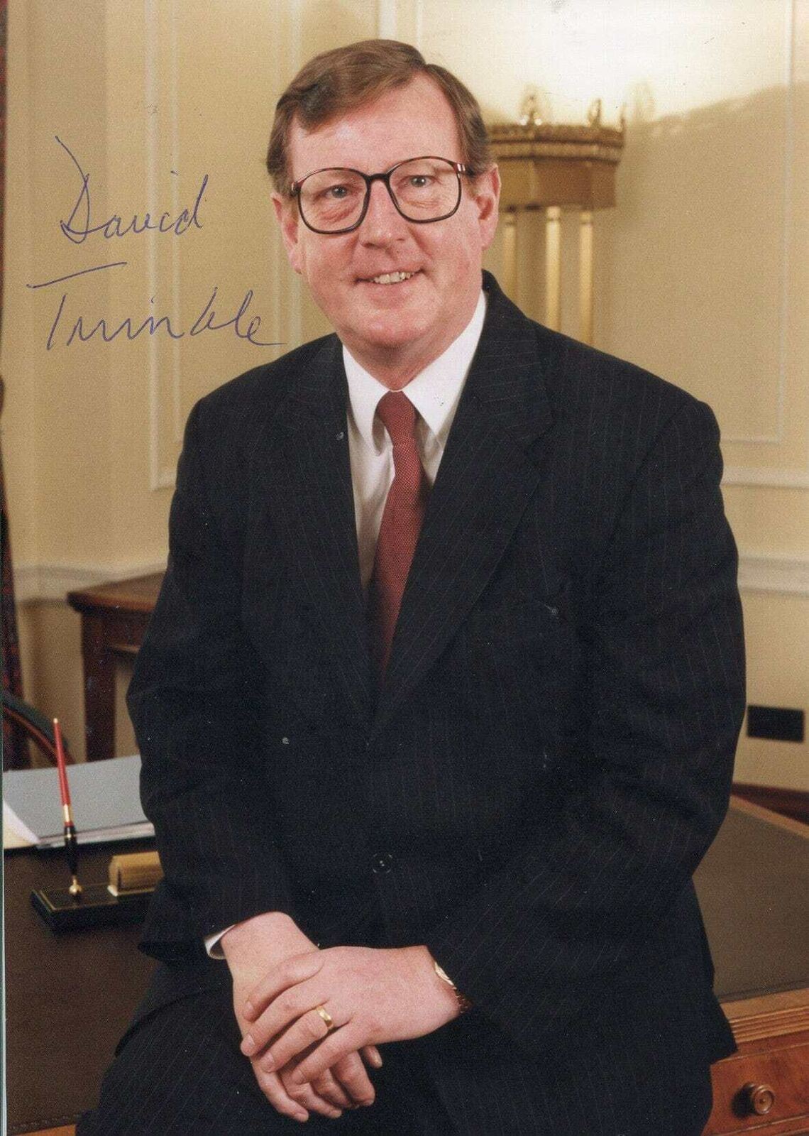 David Trimble NOBEL PRIZE autograph, signed Photo Poster painting