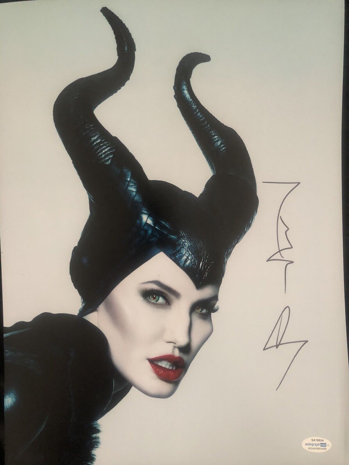 Angelina Jolie Signed Maleficent 16x12 Photo Poster painting AFTAL ACOA