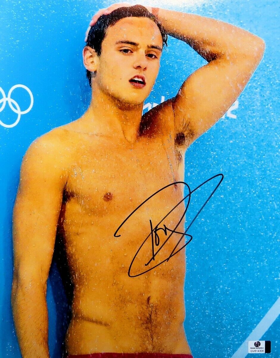 Tom Daley Signed Autographed 11X14 Photo Poster painting Sexy Diver Olympics GV814306