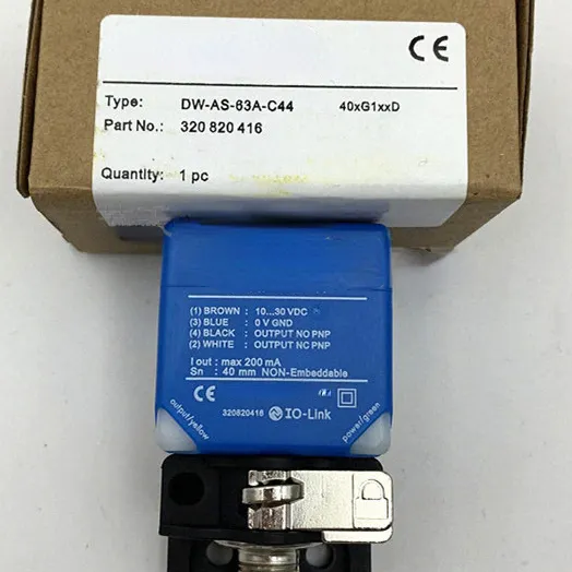 Square Proximity Switch DW-AS-611-C44 Plug-in Sensor