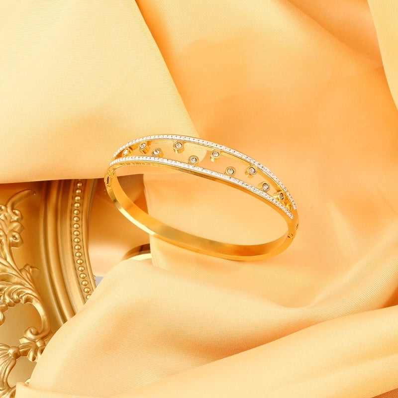 Casual Minimalist Round Heart Shape Butterfly Titanium Steel Zircon Bangle In Bulk