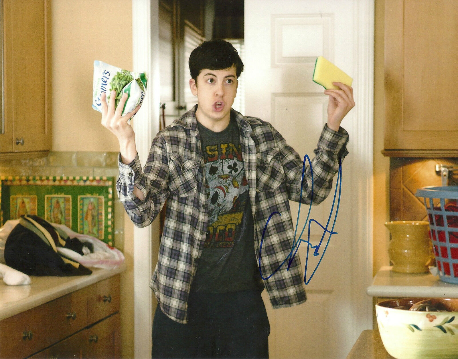 CHRISTOPHER MINTZ-PLASSE 'TAG' JACOB (MCLOVIN) SIGNED 8X10 PICTURE 1 *COA