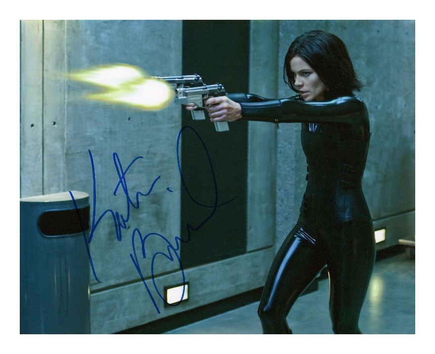 KATE BECKINSALE AUTOGRAPHED SIGNED A4 PP POSTER Photo Poster painting PRINT 7