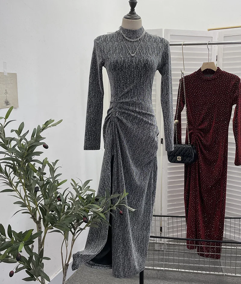 Uveng Design Sexy High Open Fork Folded Small Squint Dress Half-High Collared Shoulder Dress 8872