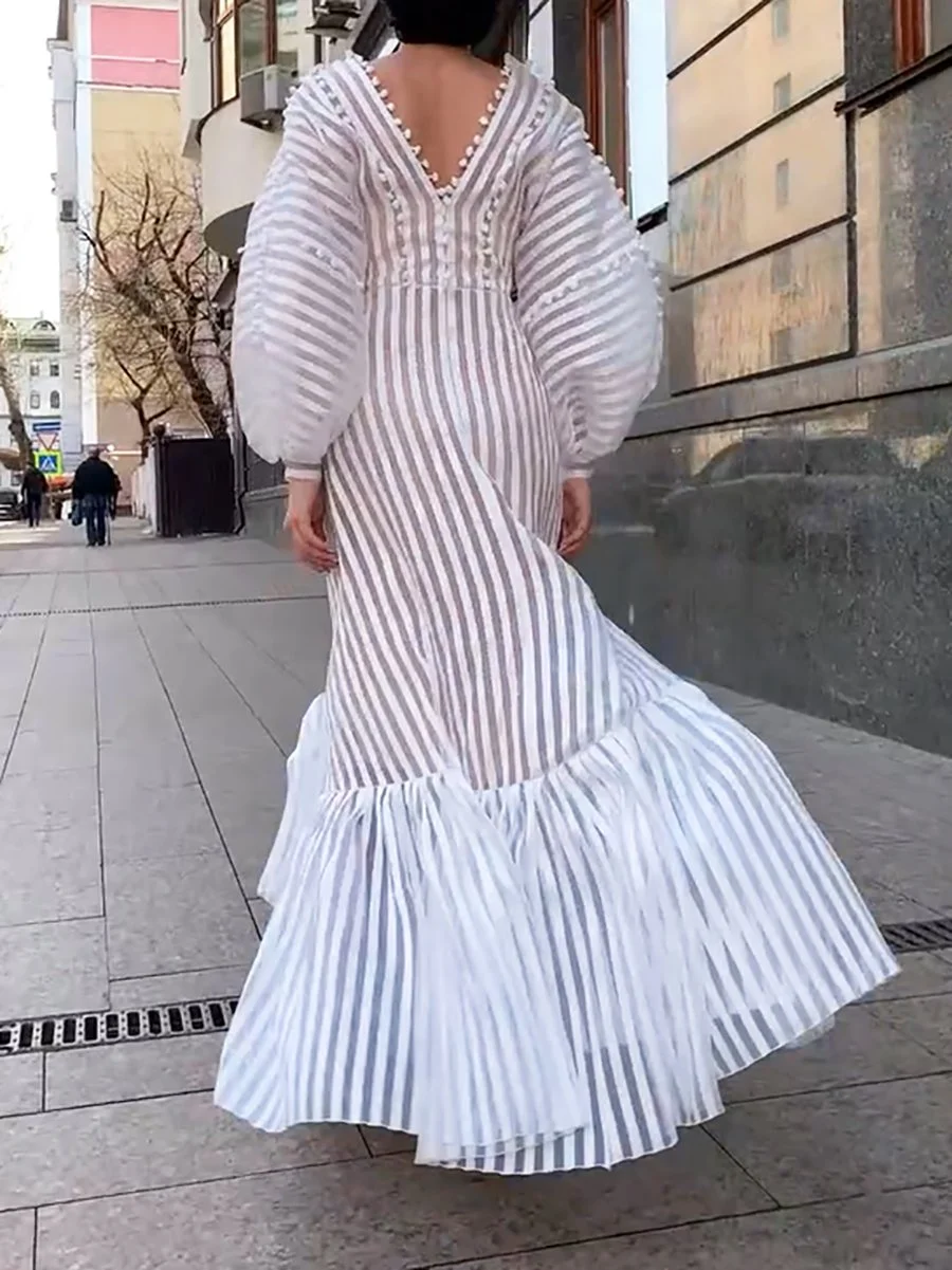 Elegant V-Neck Balloon Sleeve Striped Dress