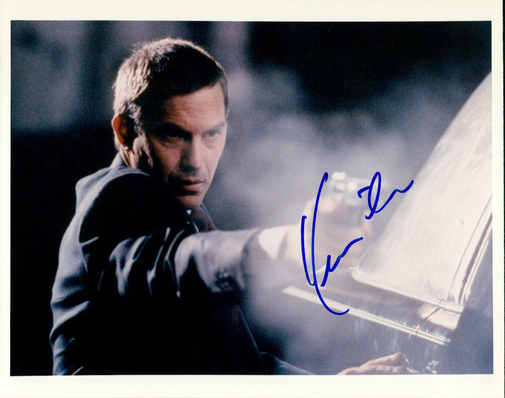 Kevin Costner (The Bodyguard) signed authentic 8x10 Photo Poster painting COA