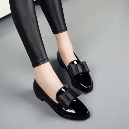 Yyvonne Leather Shoes Women In The Autumn Of 2025 New Bows Korean Version Of The Fashion Pointy Large Size Bright Leather Low-Heeled Single Shoes Women