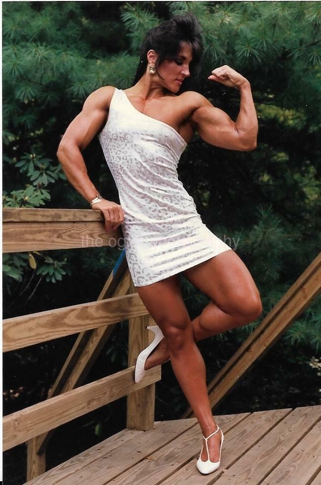 FEMALE BODYBUILDER Pretty 80's 90's FOUND Photo Poster painting Color MUSCLE WOMAN EN 16 20 J