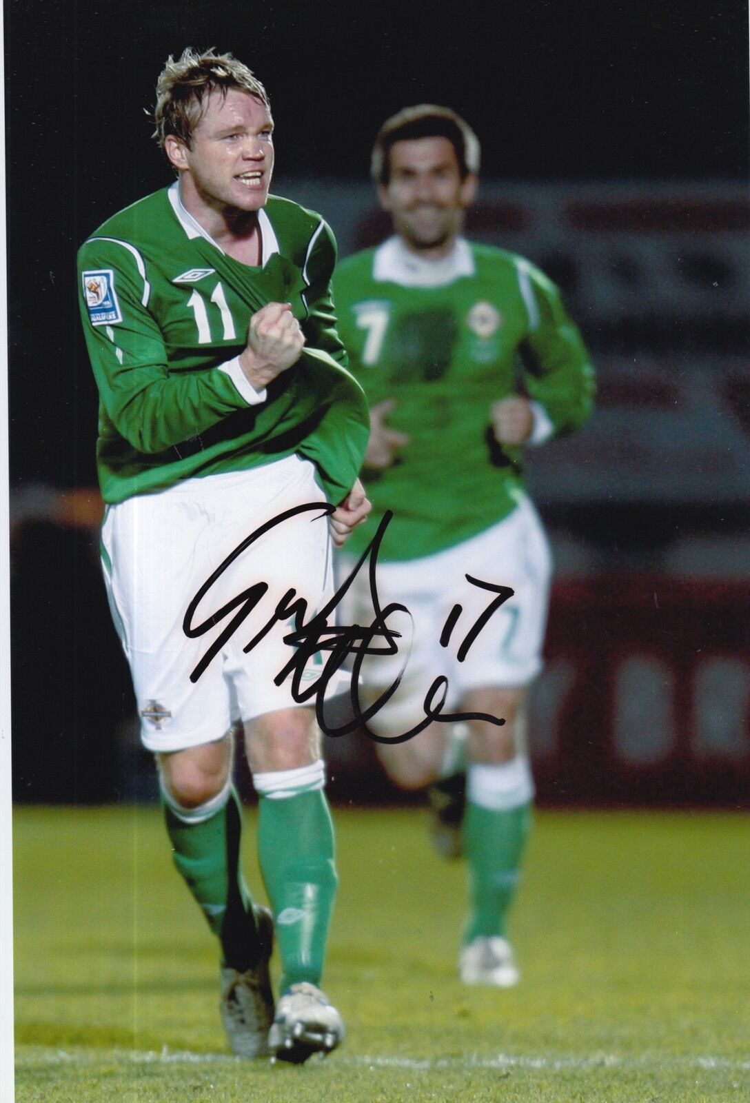 NORTHERN IRELAND HAND SIGNED GRANT MCCANN 12X8 Photo Poster painting 5.