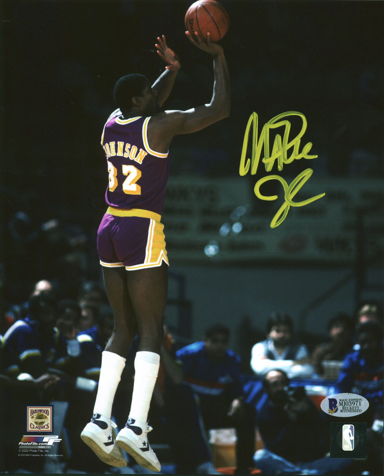 Lakers Magic Johnson Authentic Signed 8x10 Vertical Shooting Photo Poster painting BAS Witnessed