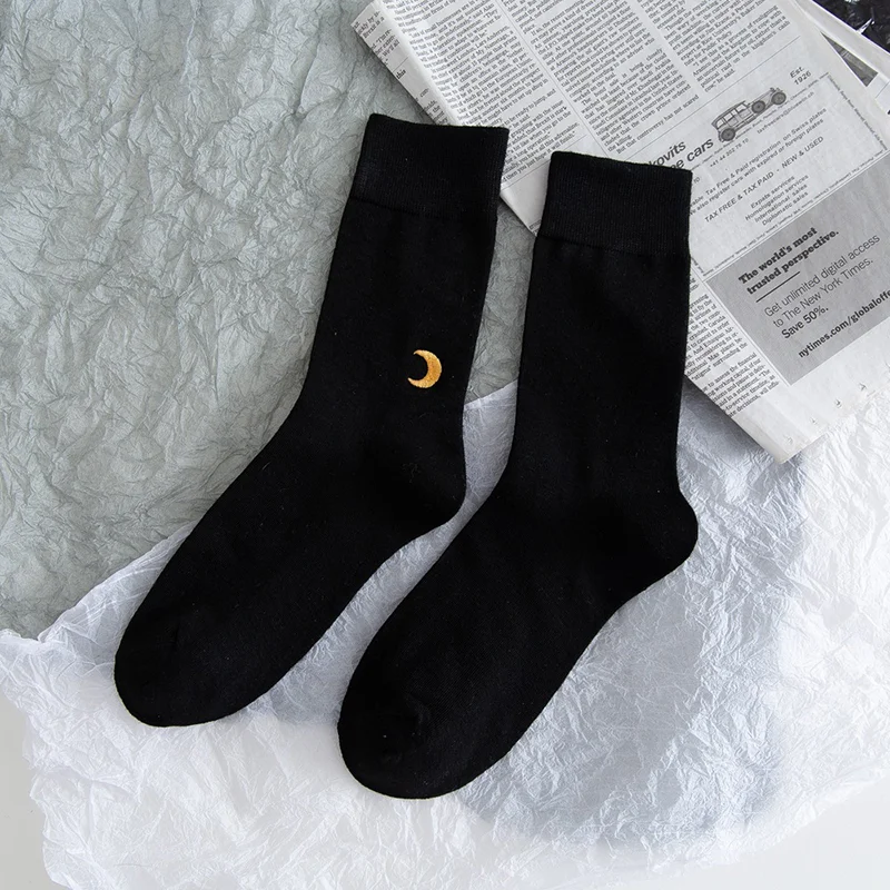 Small flower star moon embroidery comfortable socks