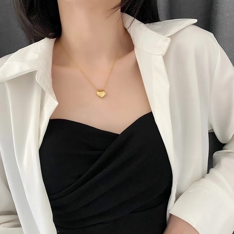 Stainless Steel Minimalist Heart Shape Pendant Necklace