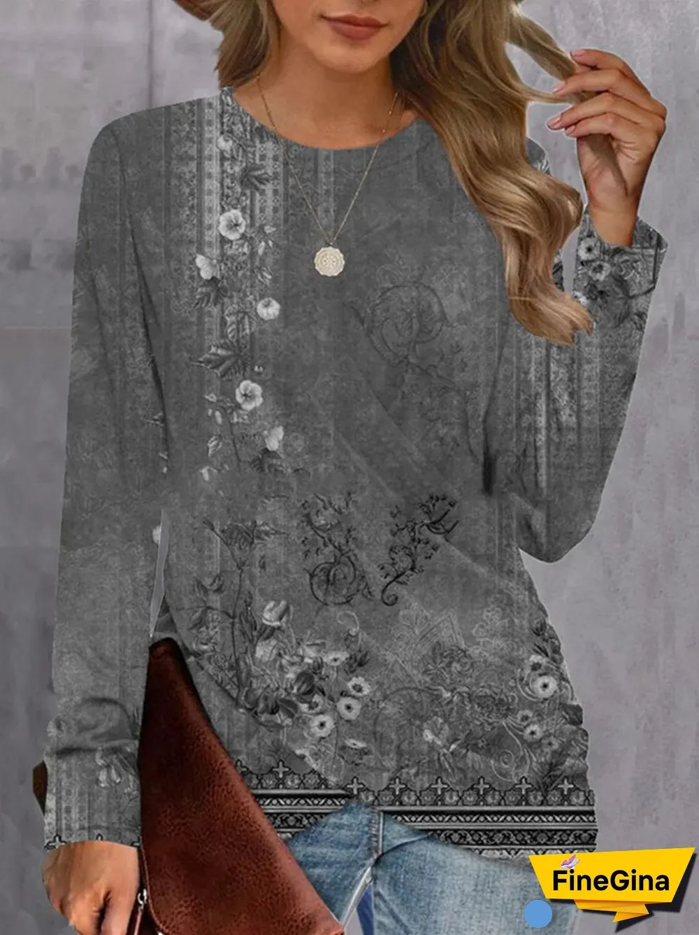 Women's Graphic Printed Scoop Neck Long Sleeve Top