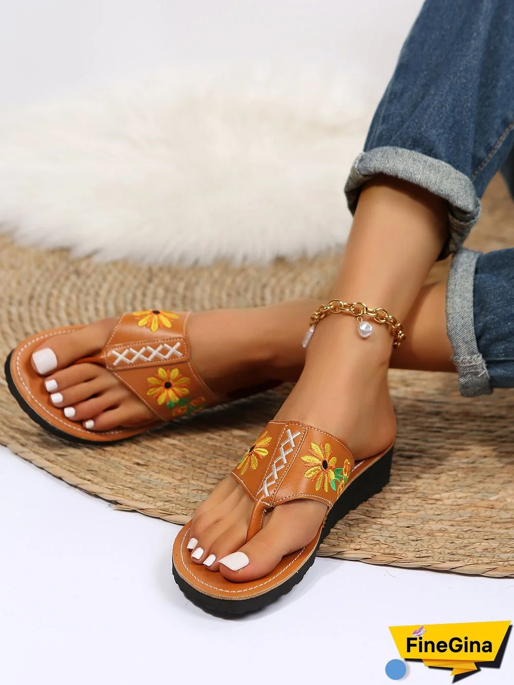 Daisy Embroidered Boho Casual Flip-Flops