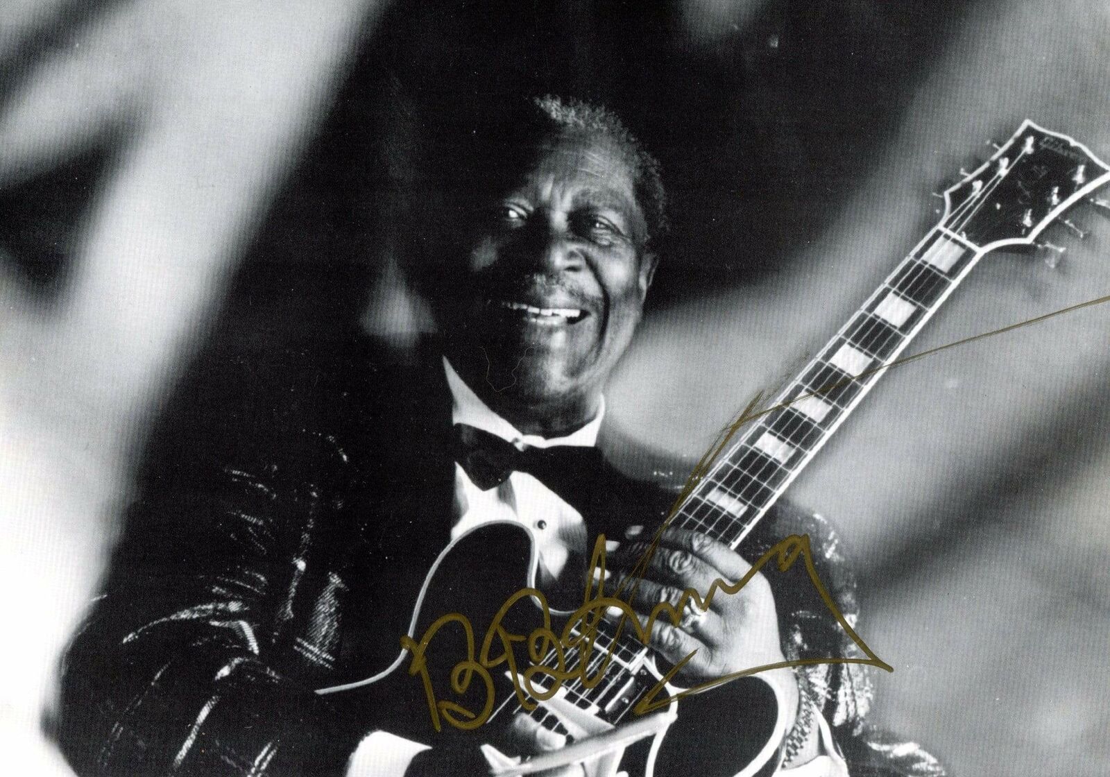 B.B. King (+) BLUES autograph, In-Person signed Photo Poster painting