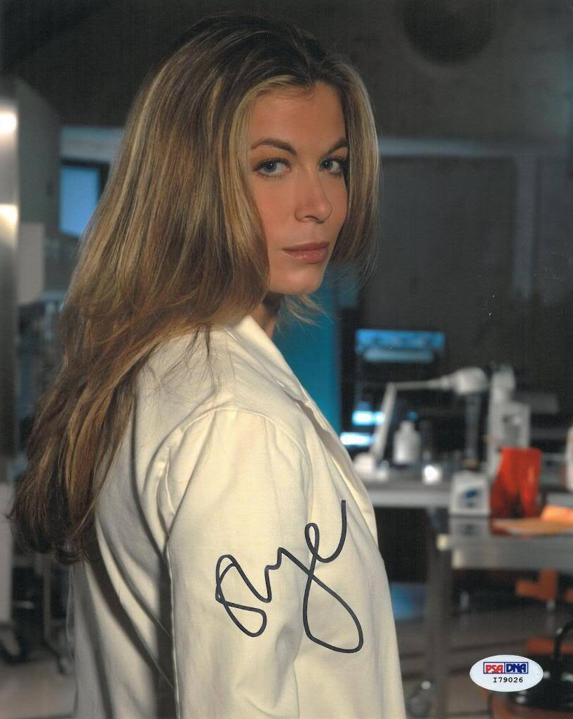 Sonya Walger Signed Authentic Autographed 8x10 Photo Poster painting (PSA/DNA) #I79026