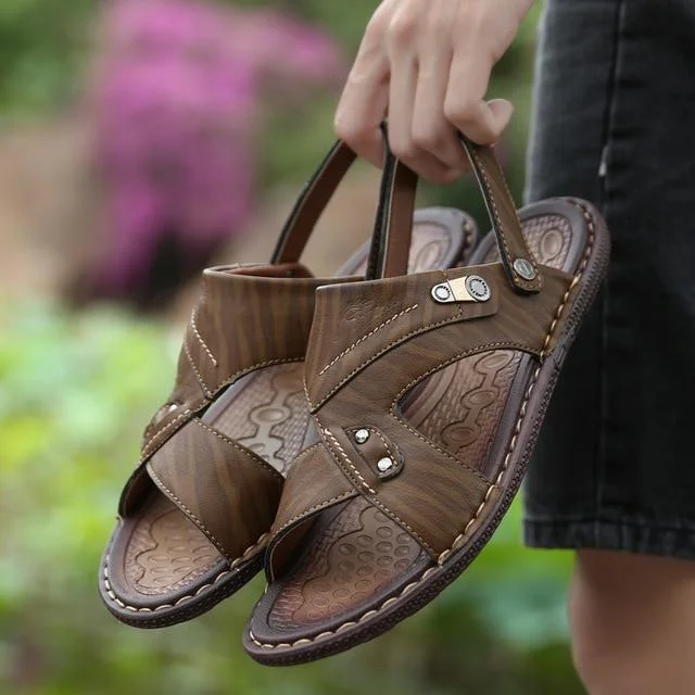 Men Summer Leather Sandals Outdoor Beach Sandals Comfortable Fashion Breathable Flip Flops Shoes